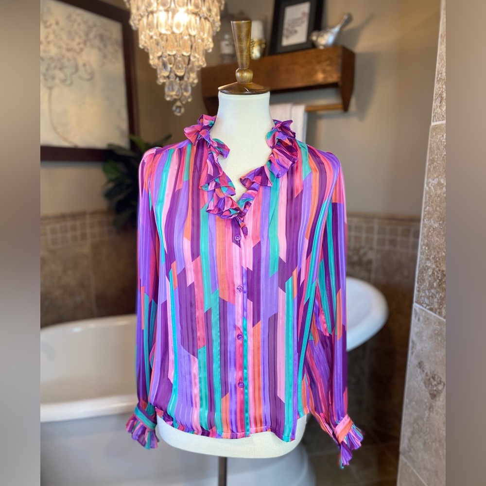 La Chine Classic vintage button down blouse size 6